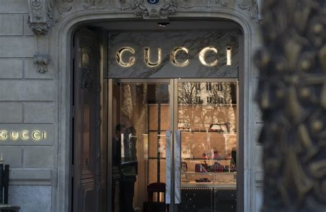 brand gucci motivi di preferenza|Gucci marketing campaign.